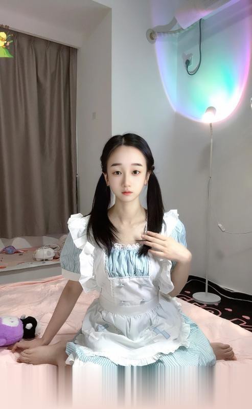 五堡双马尾小甜妹