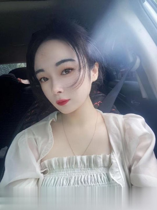 山东-济南阿朵好多水.颜值很高,腰细屁股大,酥胸圆润至...