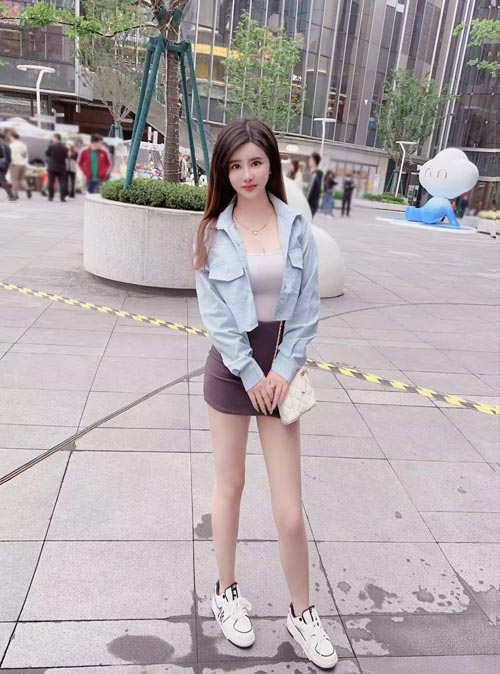北京莞式的性价比妹子,给点酒更骚哦