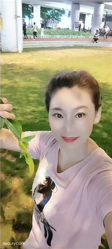 深圳熟女风骚艳艳可后花园