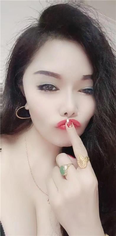 上海普陀区胸大屁股大,服务不错的少妇一枚