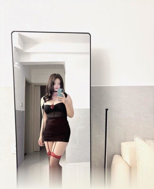 浙江-杭州上城小妖..性瘾患者，天然的大胸