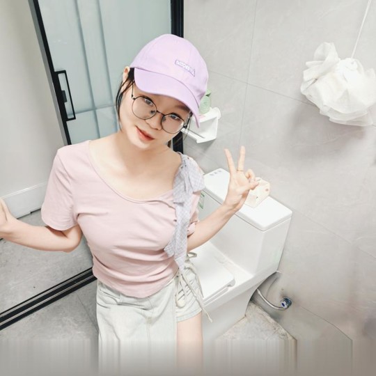 南京白嫩温柔小妹